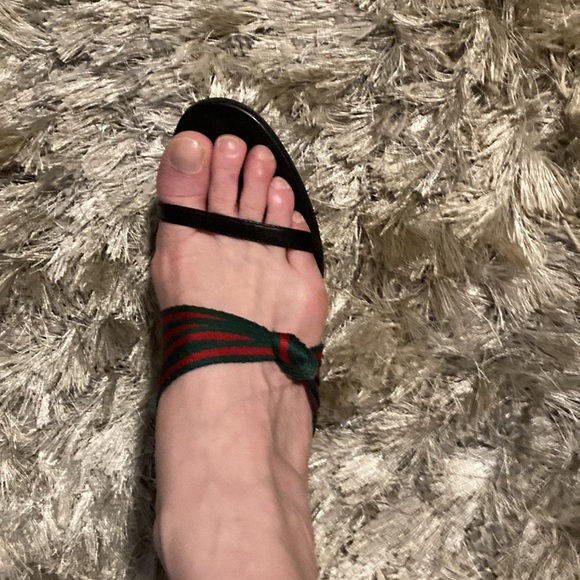 AUTHENTIC GUCCI Sandal US 7 - Picture 14 of 14